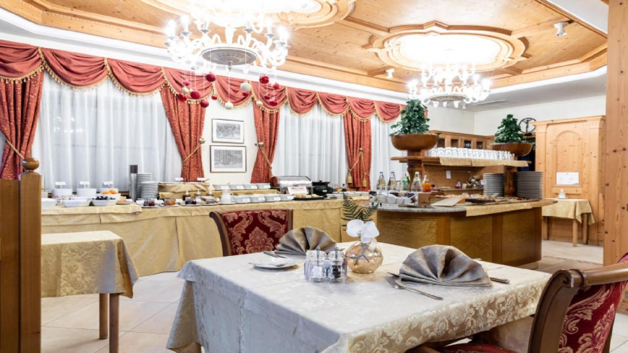 Cityhotel Goldener Adler B&B Chiusa Eksteriør bilde