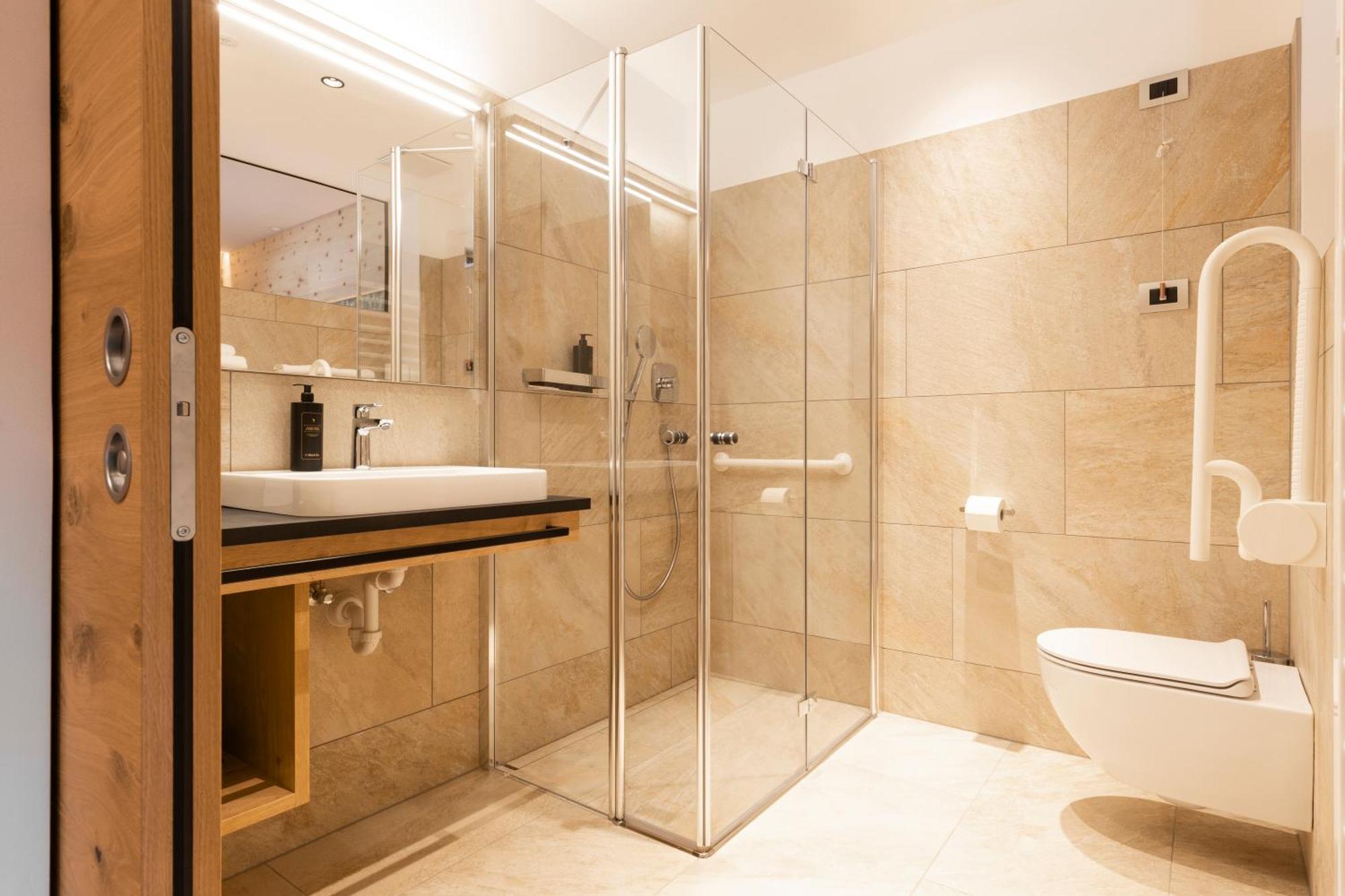 Cityhotel Goldener Adler B&B Chiusa Eksteriør bilde