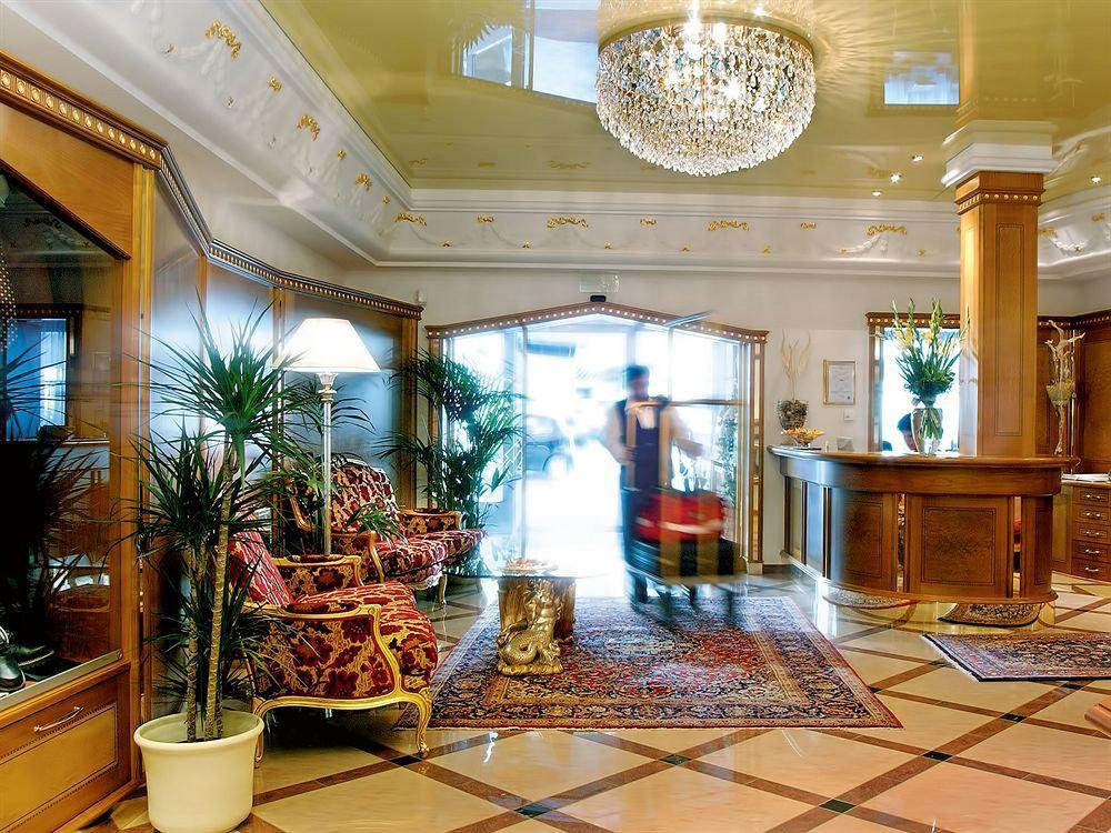 Cityhotel Goldener Adler B&B Chiusa Eksteriør bilde